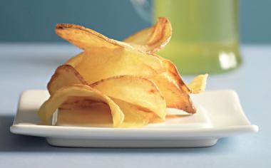Jsou bramborové chipsy opravdu nezdravé? Na co si dát při jejich výběru pozor? 