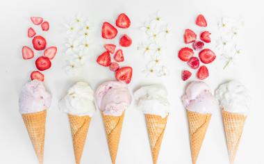 Osvěžení v horkých dnech: Jak na dokonalou domácí zmrzlinu s ovocnými příchutěmi