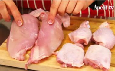 VIDEO: Jak naporcovat kuře