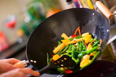 Kouzelný wok: 1 pánev, 4 jídla | Apetit Online