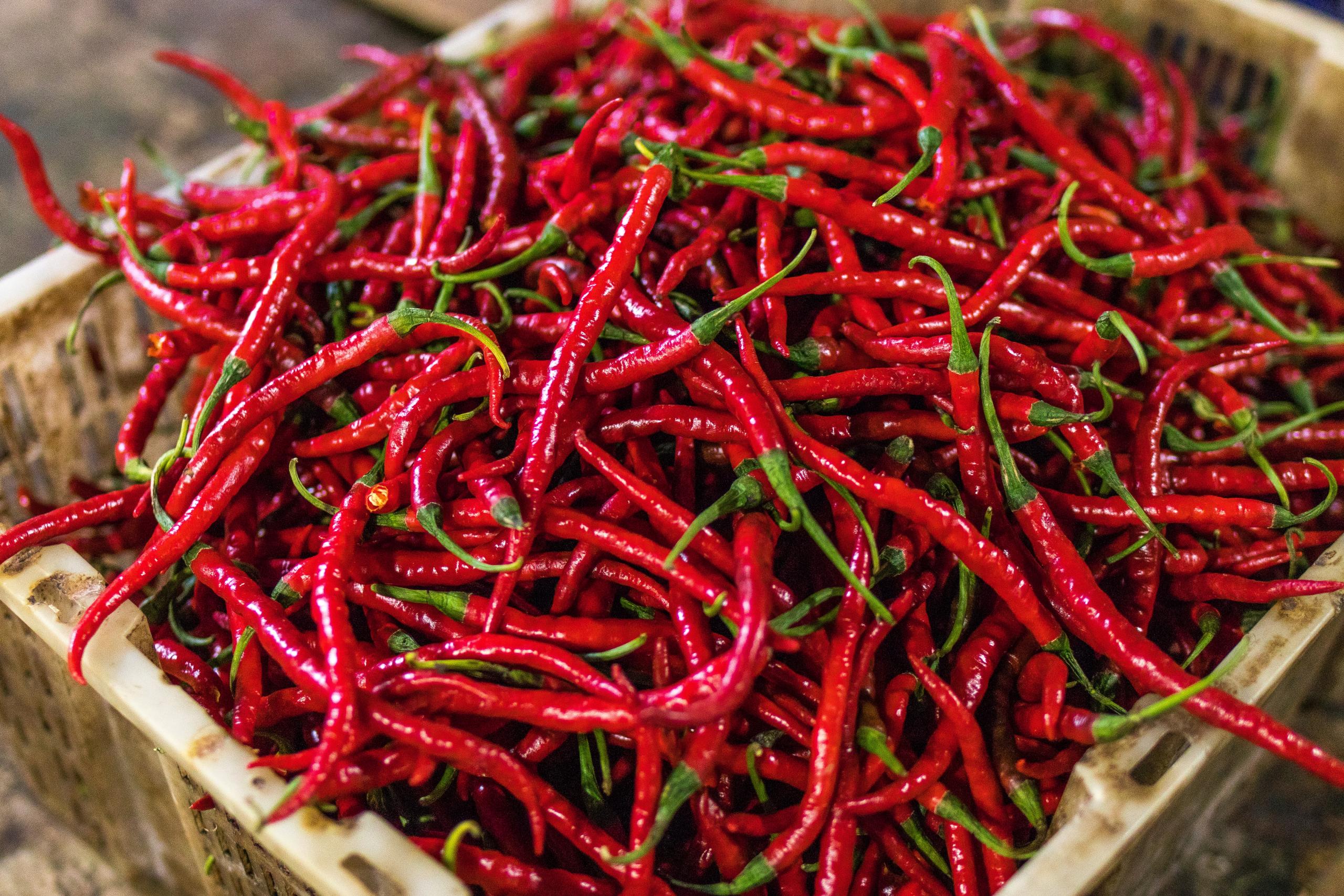 Jak správně pracovat s chilli papričkami? | Apetit Online