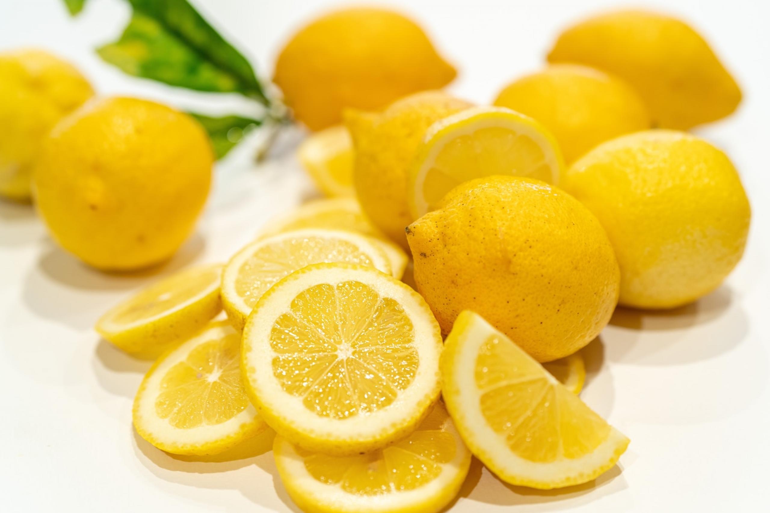 Kyselina citronová pomůže s vařením i úklidem | Apetit Online