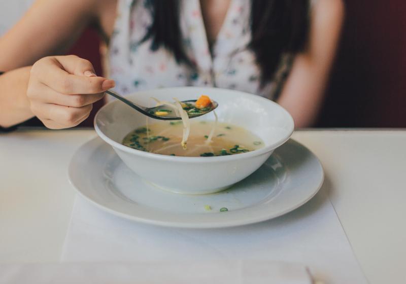 5 triků, jak zachránit nepovedenou polévku | Apetit Online