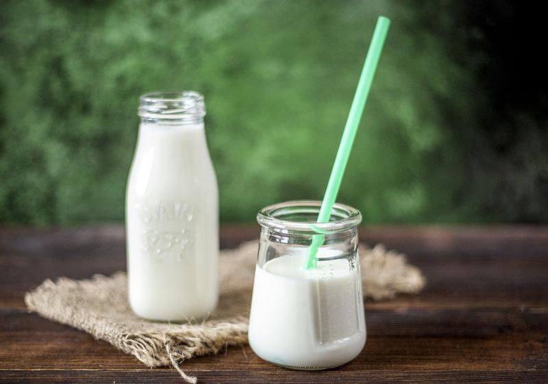 Proč zakysané mléčné výrobky prospívají více než mléko? | Apetit Online