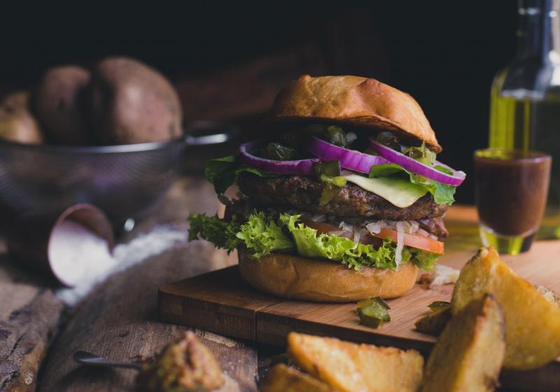 5 triků pro dokonalý domácí hamburger | Apetit Online
