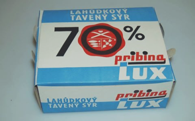Retro lahůdkový tavený sýr Pribina 70%: Měli jste raději LUX v modré krabičce, nebo jste preferovali červený EXTRA?