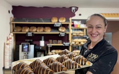 Ludmila si otevřela ve Vršovicích malou pekárnu: Chleba Retro jsem zkoušela upéct 54krát, než jsem byla spokojená s výsledkem, říká 