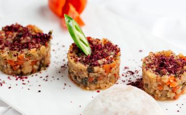 Koření sumah je červený skvost z Blízkého východu: Okouzlí vás kyselou chutí 
